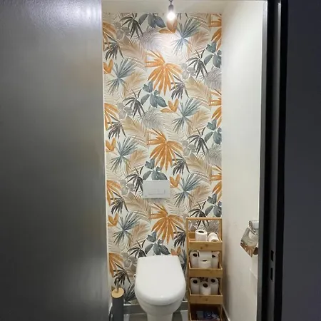 Appartement 2 P. Parking Gratuit 8 Mn à Pied Du Centre *