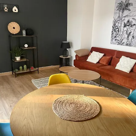 2 P. Parking Gratuit 8 Mn à Pied Du Centre Appartement *